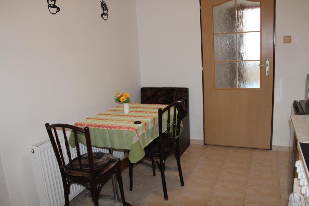 Apartman Rapotin, Jesenicka 296, 3Km Od Termalniho Parku Velke Losiny Zewnętrze zdjęcie